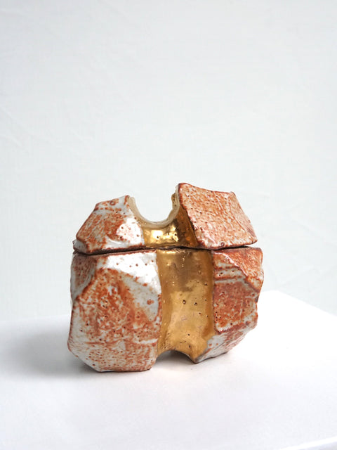 Box white copper gold luster SMALL - Yves de Block